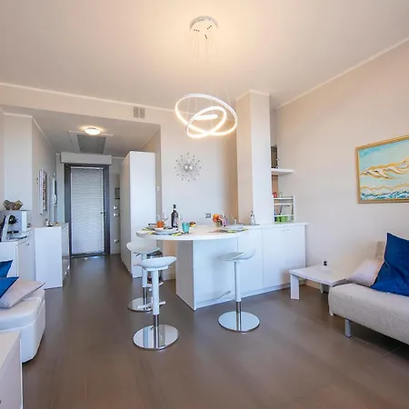 On The - Happy Lejlighed *